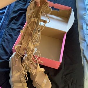 Dolls Kill sugarbaby summer feels platform 7 light brown tan